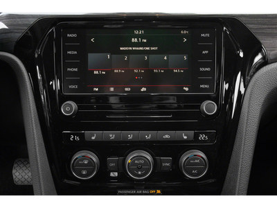 2022 Volkswagen Passat Base