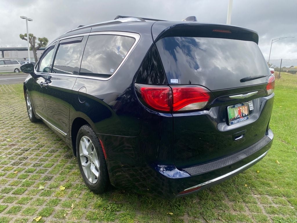 2017 Chrysler Pacifica Touring L Plus