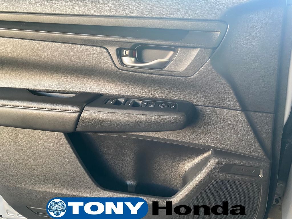 2024 Honda CR-V LX - Photo 31