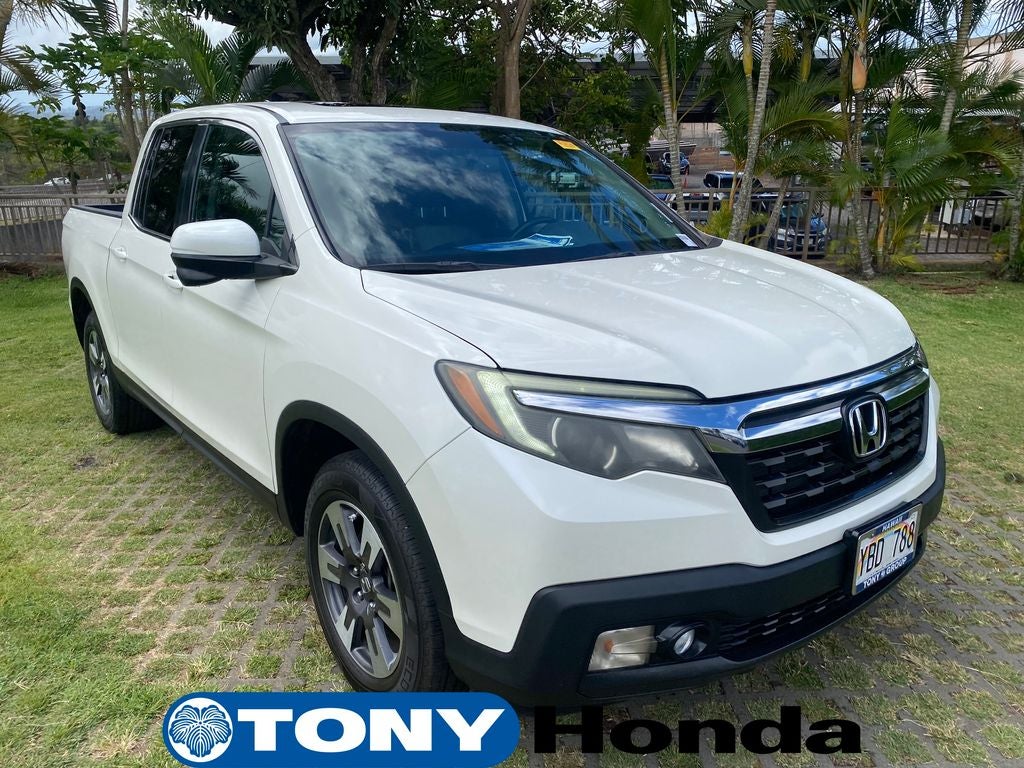 2019 Honda Ridgeline RTL-T's photo