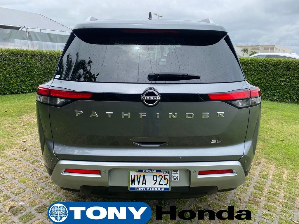 2023 Nissan Pathfinder SL