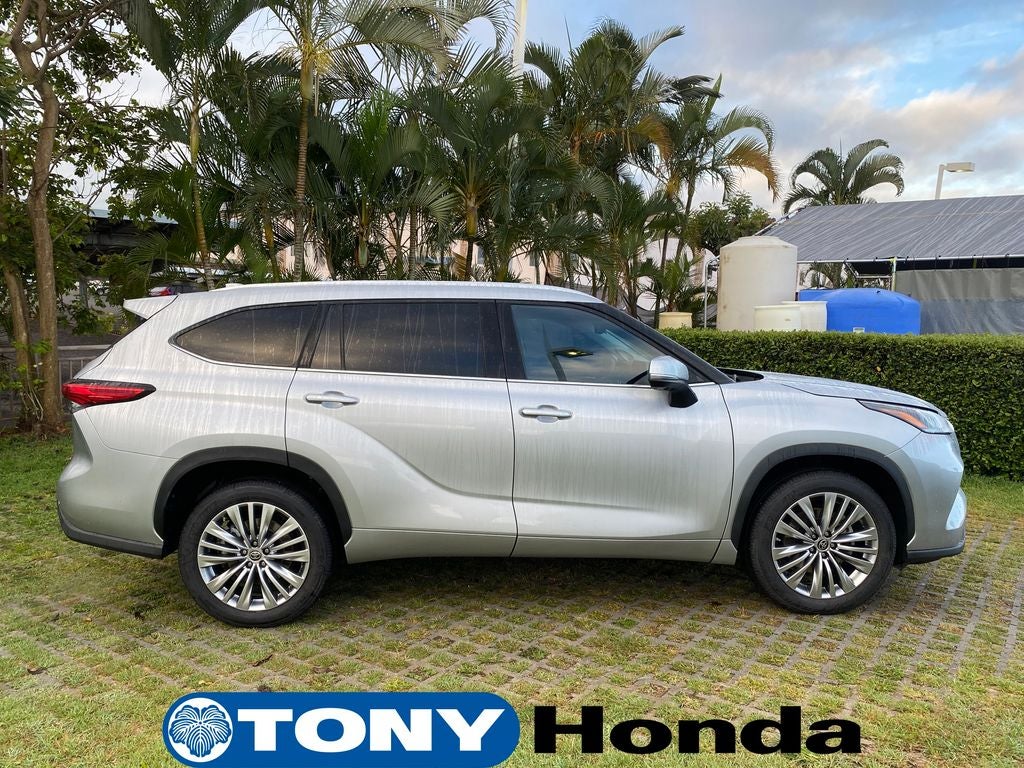 2023 Toyota Highlander Platinum