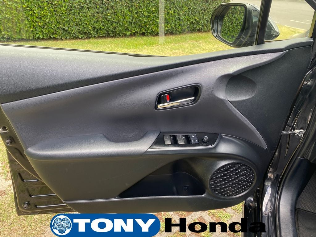 2019 Toyota Prius L