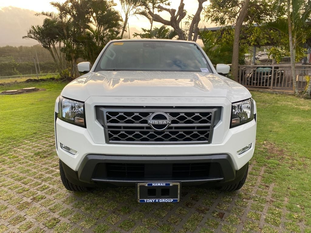 2024 Nissan Frontier SV