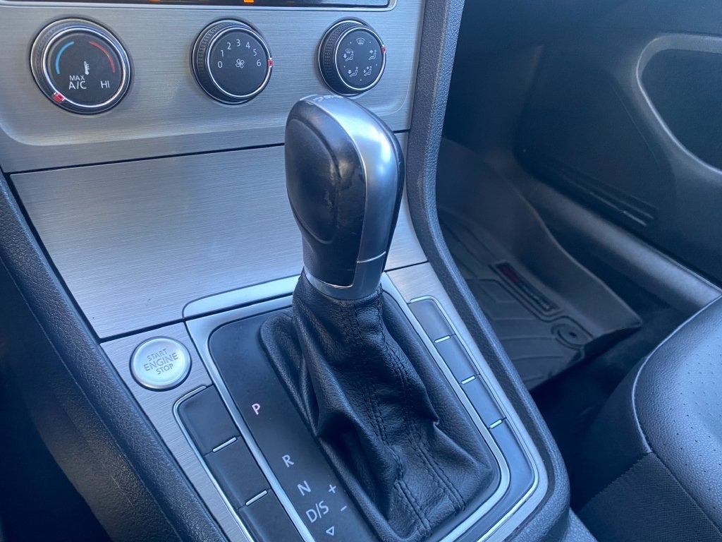 2015 Volkswagen Golf SportWagen S