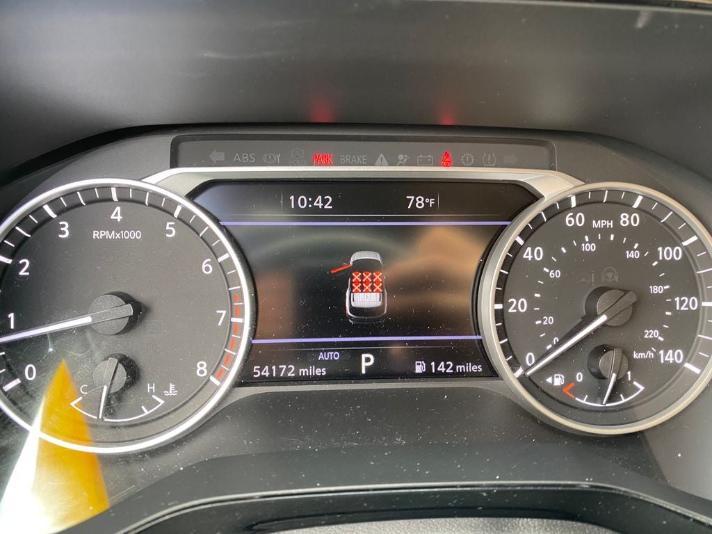 2022 Nissan Pathfinder SL