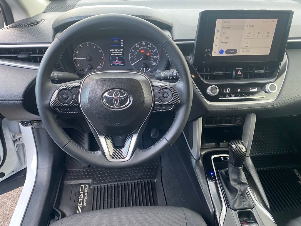 2025 Toyota Corolla Cross LE