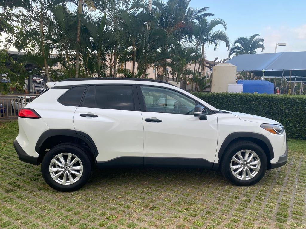 2025 Toyota Corolla Cross LE