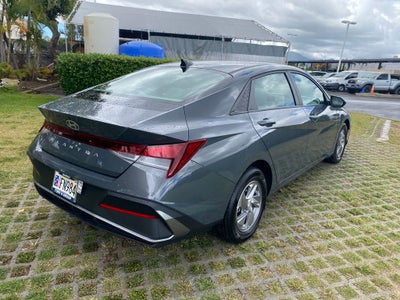 2025 Hyundai Elantra SE