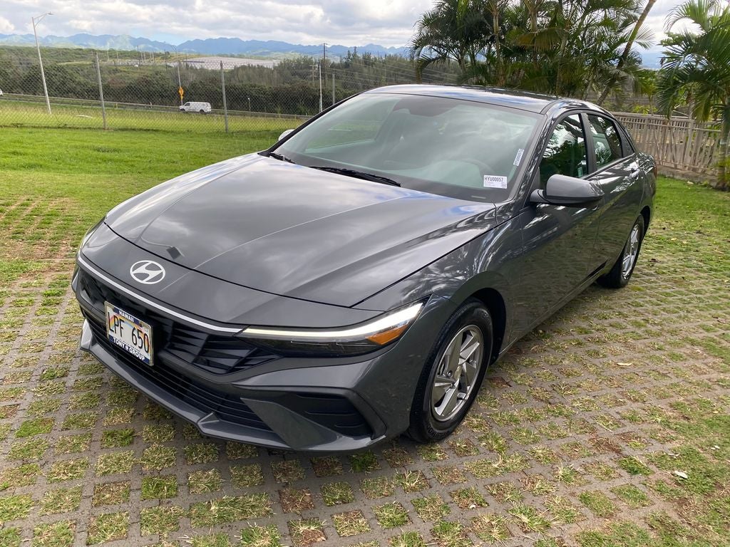 2025 Hyundai Elantra SE