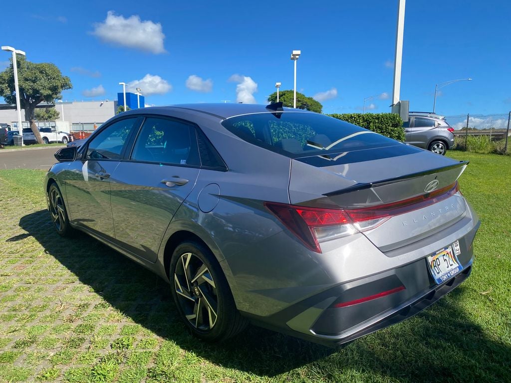 2025 Hyundai Elantra SEL Sport