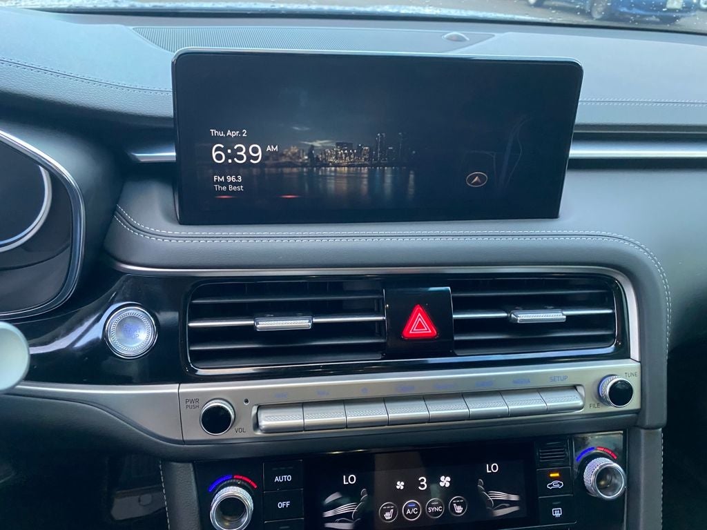 2025 Genesis G70 2.5T