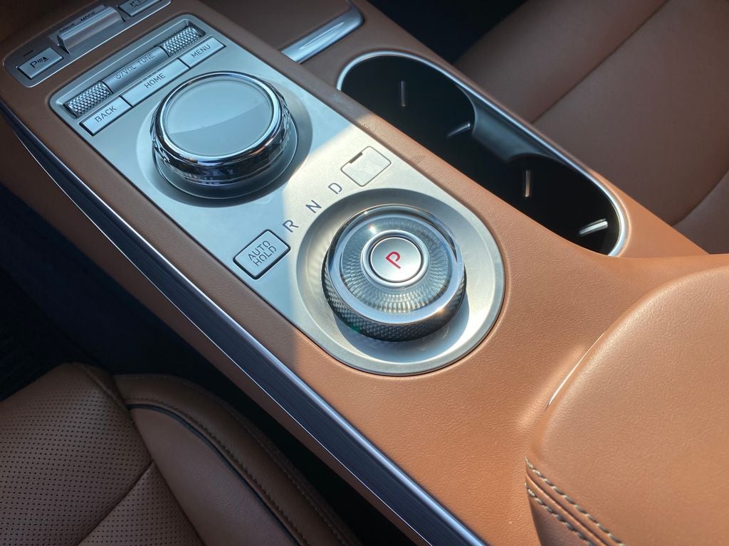 2023 Genesis GV70 2.5T