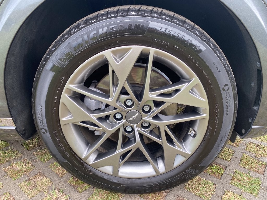 2022 Genesis GV70 2.5T
