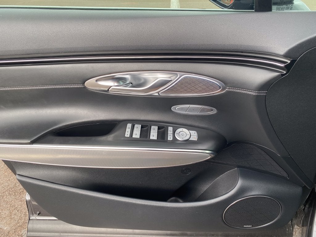 2022 Genesis GV70 2.5T