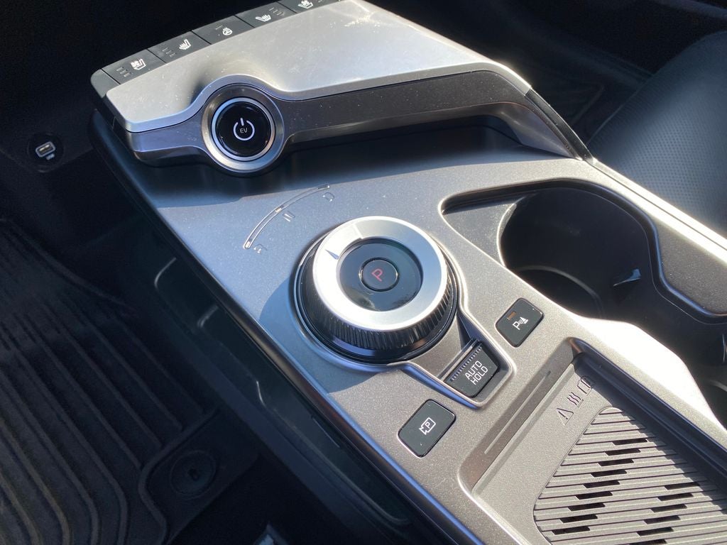 2022 Kia EV6 Wind
