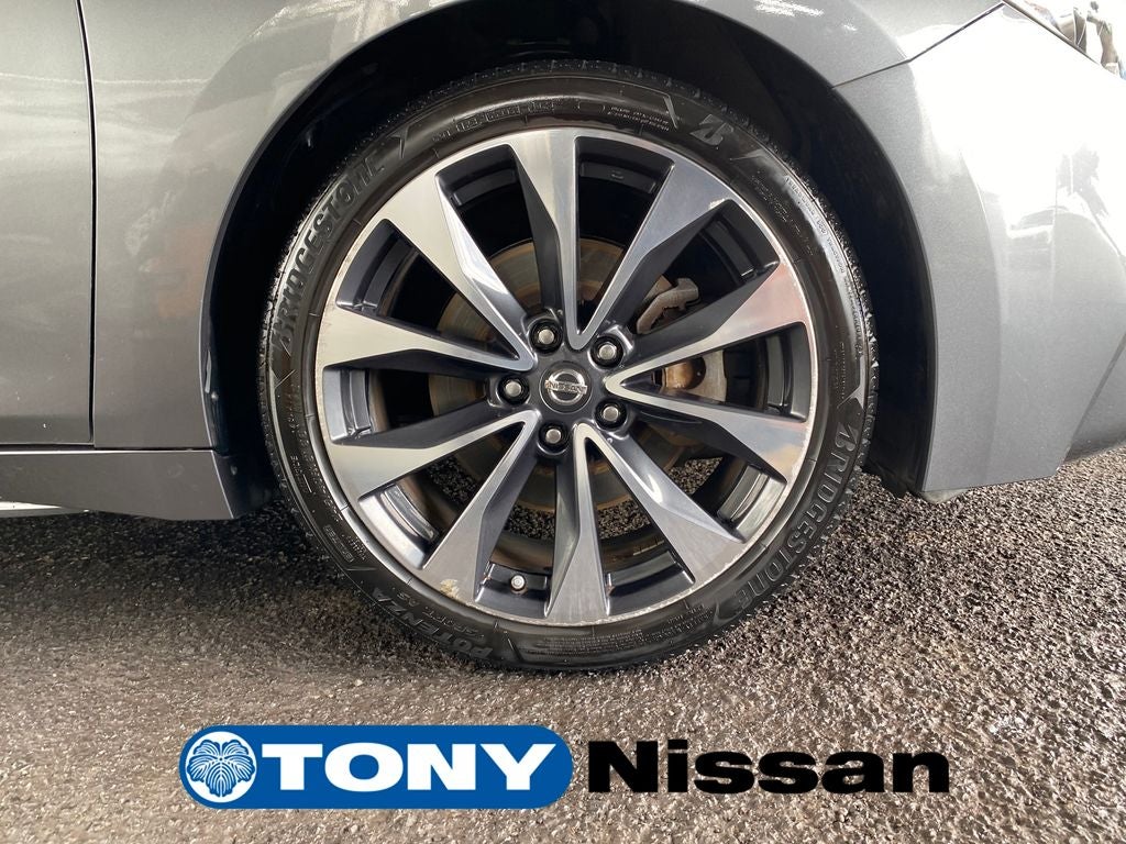 2016 Nissan Maxima SR