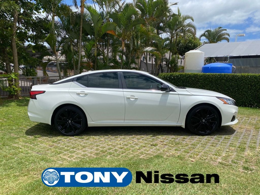 2022 Nissan Altima 2.5 SR