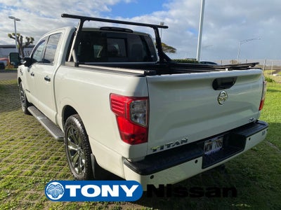 2017 Nissan Titan SL