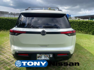 2022 Nissan Pathfinder SV