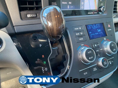 2018 Toyota Sienna XLE Premium 8 Passenger