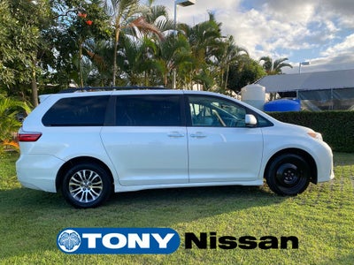 2018 Toyota Sienna XLE Premium 8 Passenger
