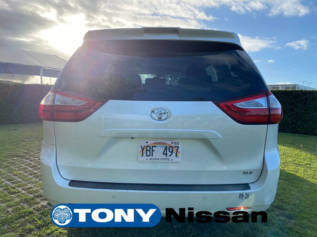 2018 Toyota Sienna XLE Premium 8 Passenger