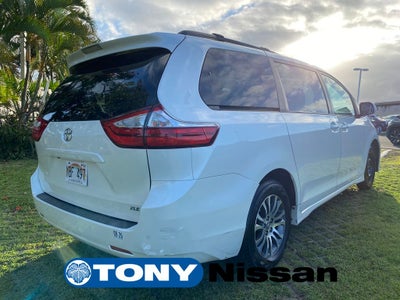 2018 Toyota Sienna XLE Premium 8 Passenger