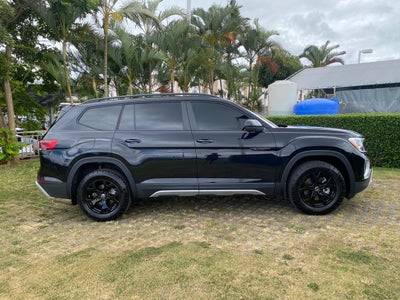 2026 Volkswagen Atlas Base