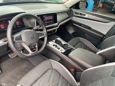 2026 Volkswagen Atlas Base