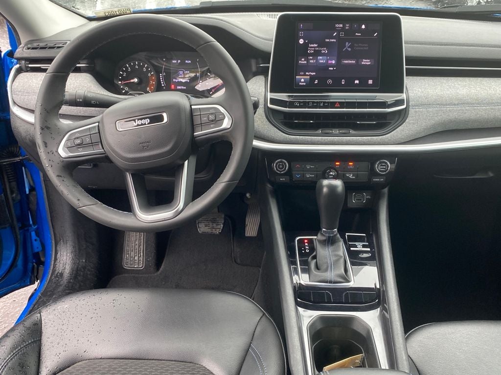 2022 Jeep Compass Base