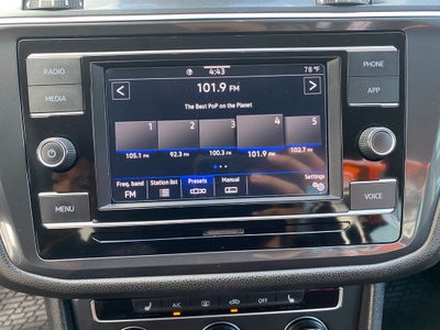 2022 Volkswagen Tiguan Base