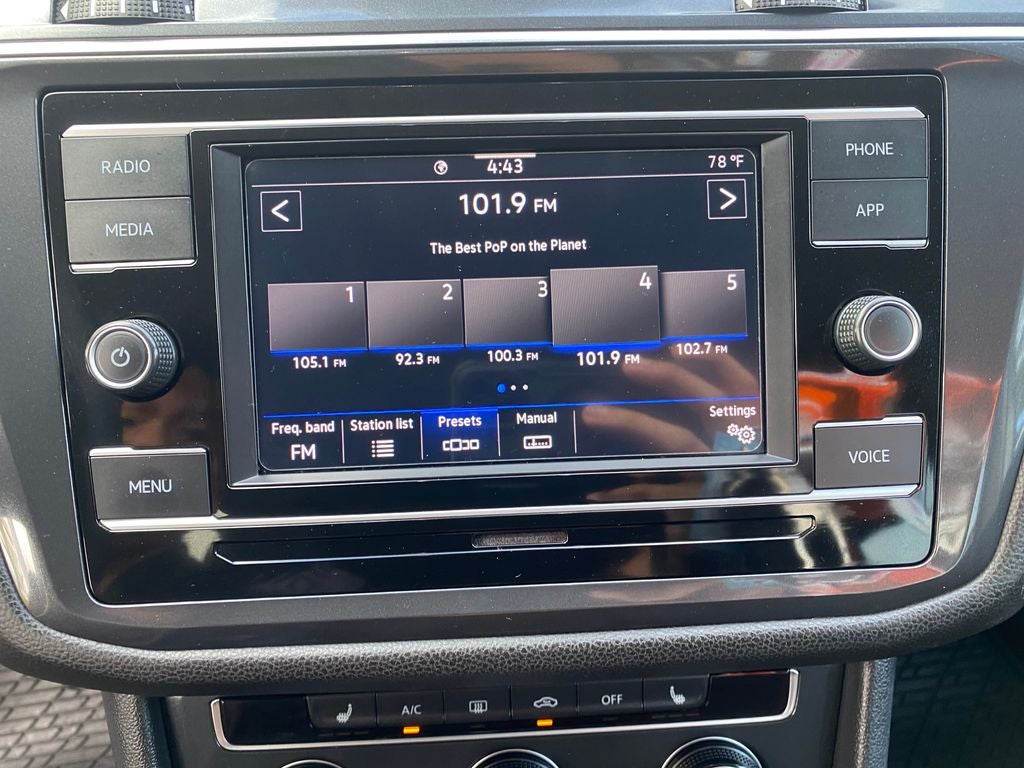 2022 Volkswagen Tiguan Base