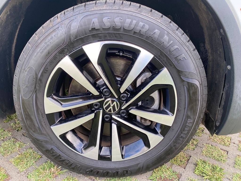 2022 Volkswagen Tiguan Base