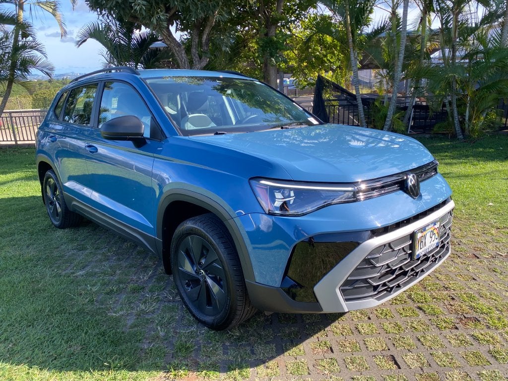 2025 Volkswagen Taos Base