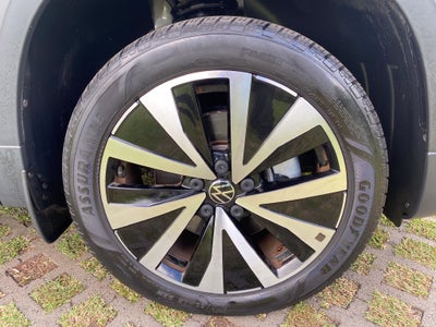 2023 Volkswagen Taos Base