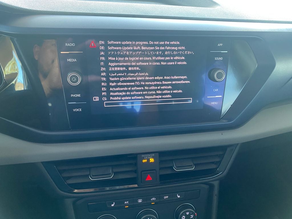 2022 Volkswagen Taos Base