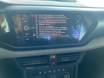 2022 Volkswagen Taos Base