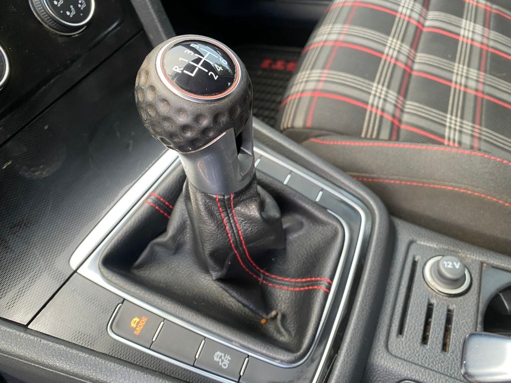 2017 Volkswagen Golf GTI Base