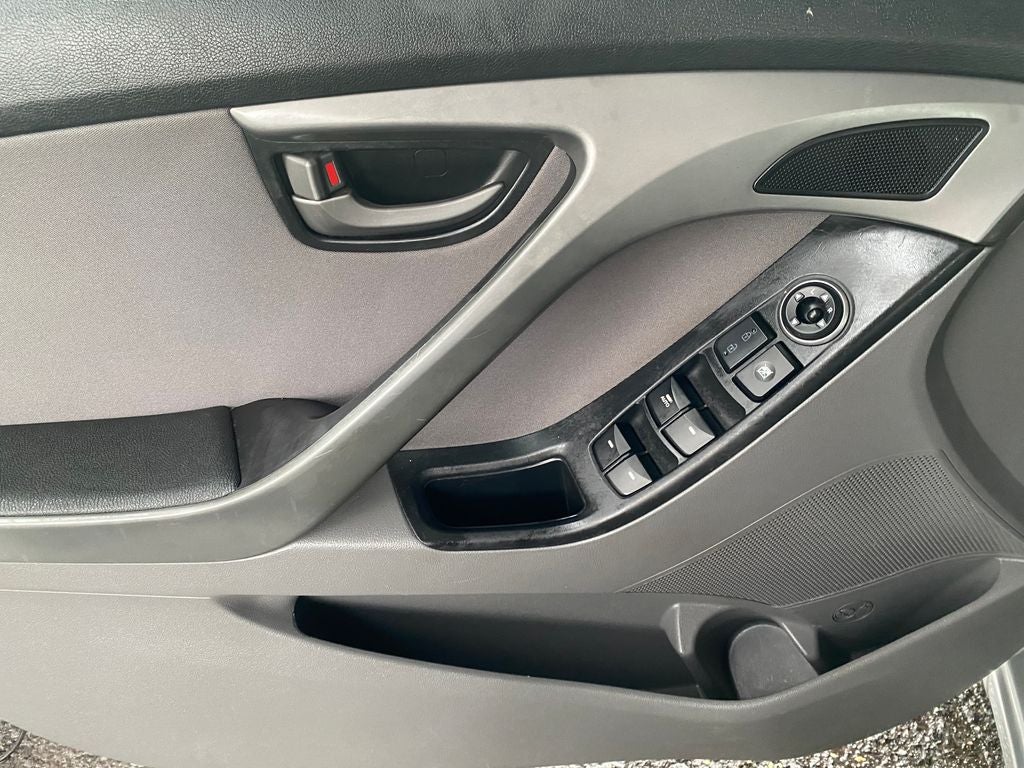 2016 Hyundai Elantra Base