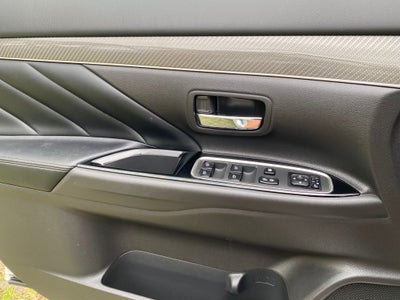 2019 Mitsubishi Outlander PHEV Base