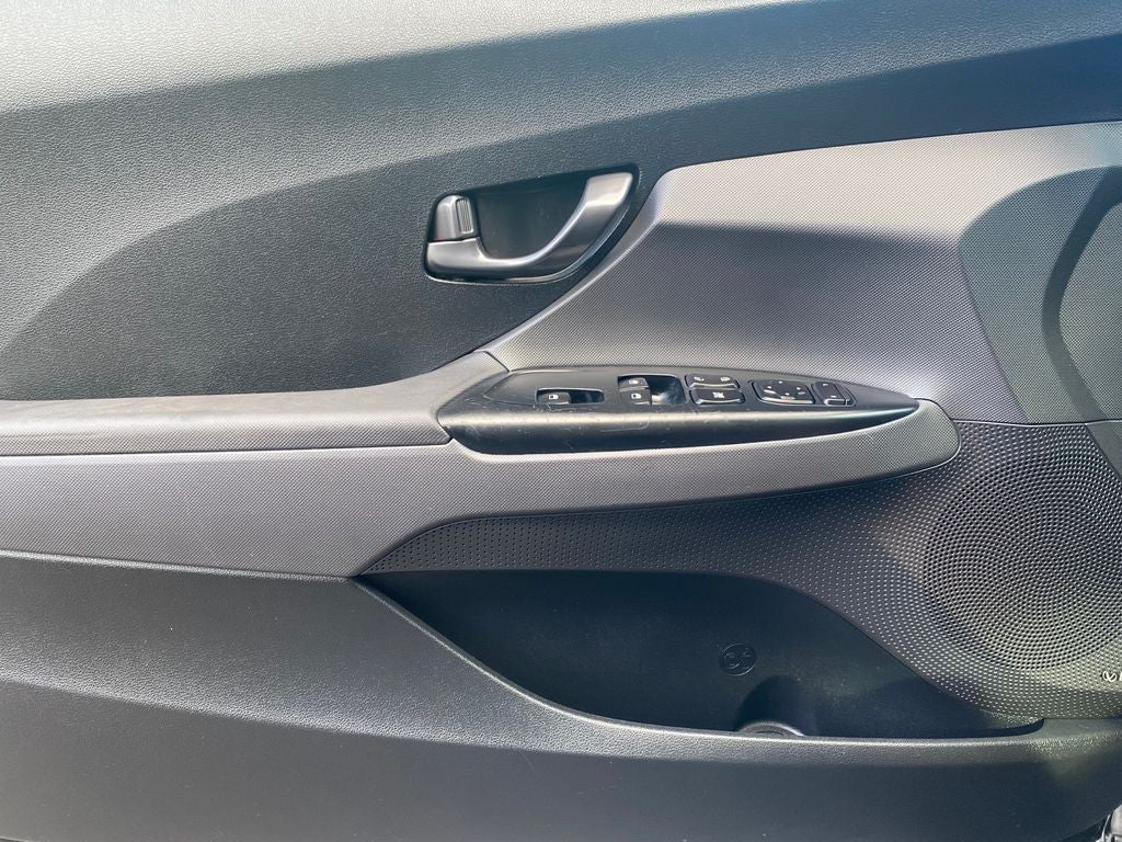 2019 Hyundai Veloster Base